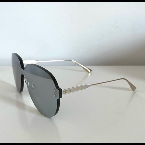 🔥DIOR mirrored sunglasses🔥 - Picture 8 of 11